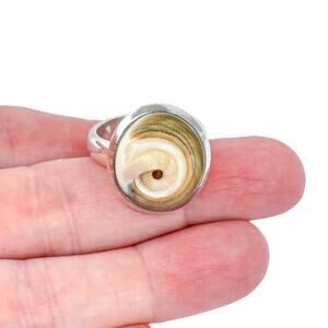 Vintage Sterling Silver 925 Neutral Tone Spiral Seashell Ring Size 9.5